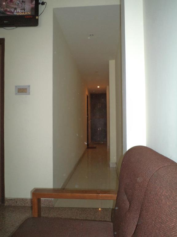 Hotel Umang Λάκναου Εξωτερικό φωτογραφία